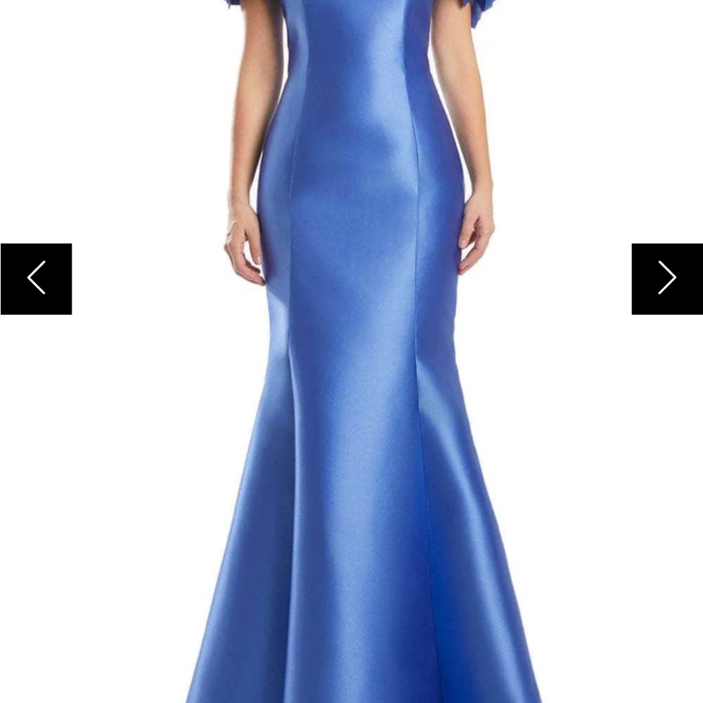 Elegant Blue Evening Gown